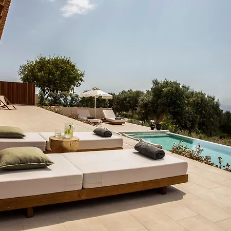 Avertosia Luxury וילה ארגוסטולי