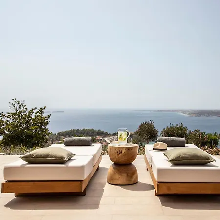 Avertosia Luxury ארגוסטולי