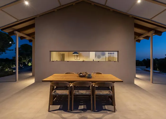 Avertosia Luxury Villa *