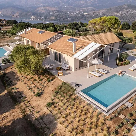 Avertosia Luxury ארגוסטולי