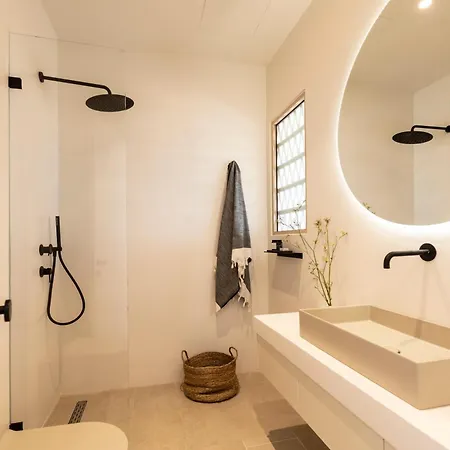 Avertosia Luxury Villa *