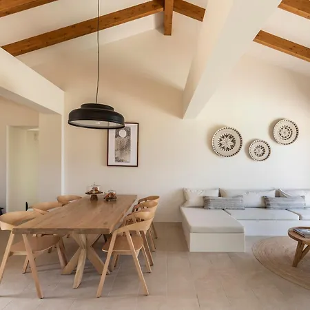 Avertosia Luxury Vilă