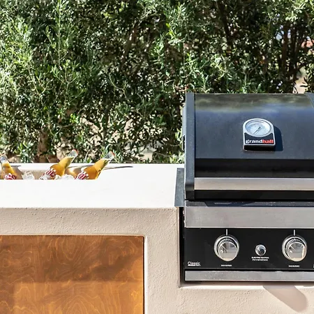 Avertosia Luxury Vilă