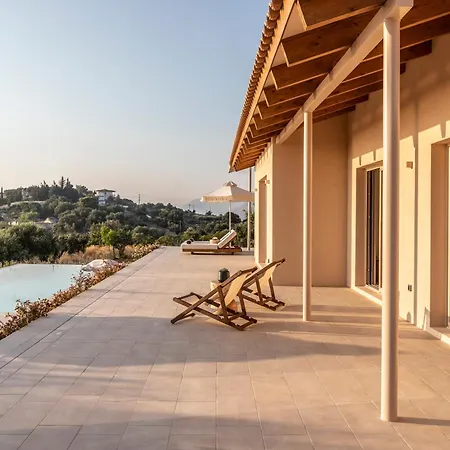 Avertosia Luxury Vilă *