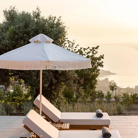 Avertosia Luxury Vilă *