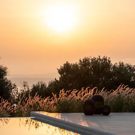 Avertosia Luxury * Argostolion