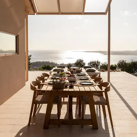 Avertosia Luxury Argostolion